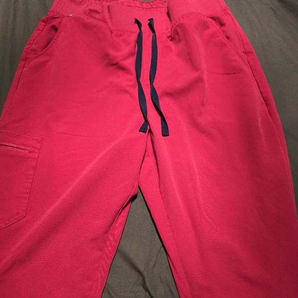 Figs Ultra Rose Zamora Joggers L/P - Picture 2 of 10